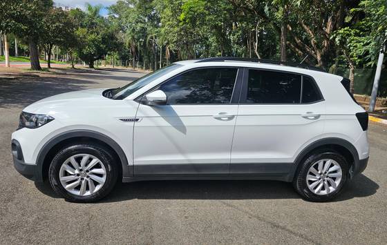 VOLKSWAGEN T-CROSS 1.0 200 TSI TOTAL FLEX SENSE AUTOMÁTICO